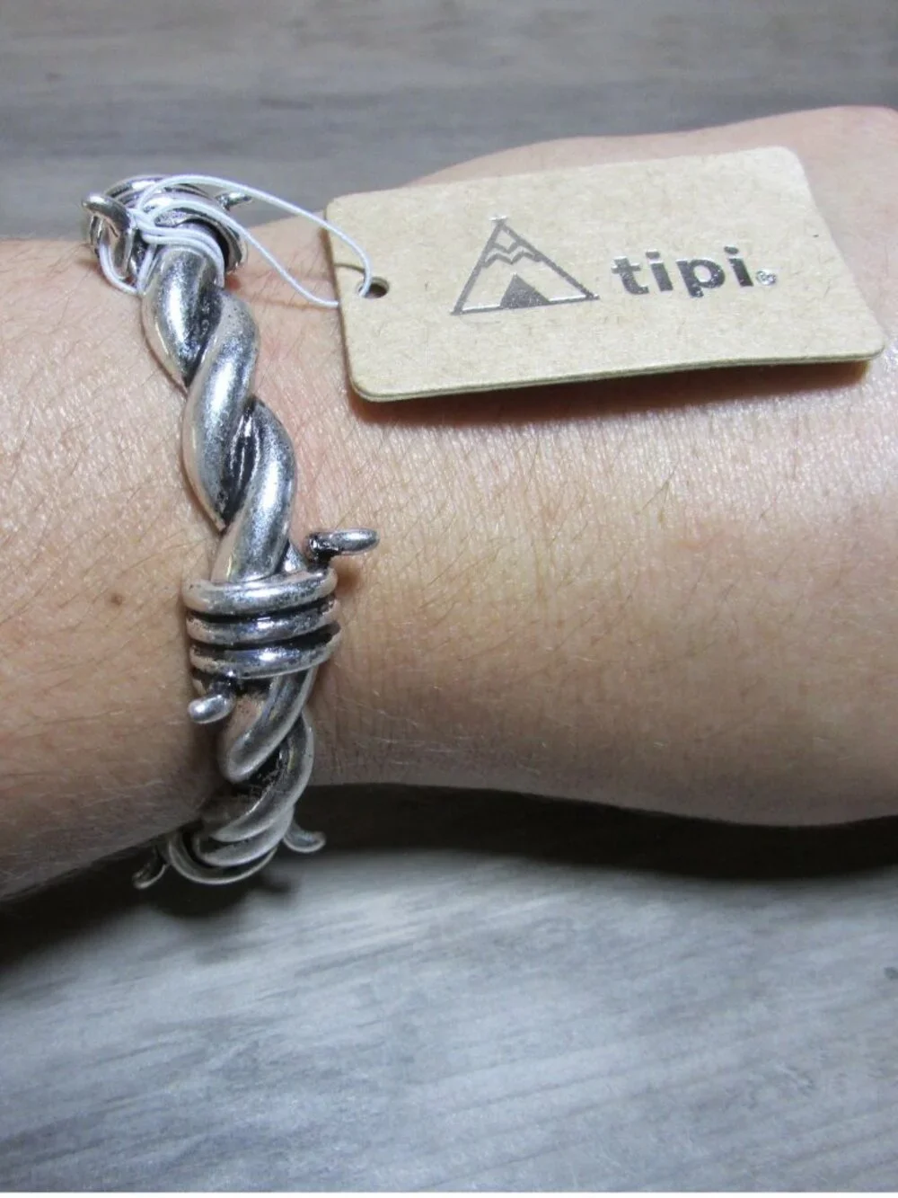 Tipi Western Barbed Wire Stretch Bracelet - SB2377SB